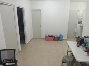 The Backpacker Nomad Green Apartment
