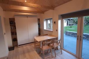 Cosy Cabin near Lough Hyne
