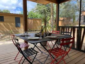 Chalets Cottage La Petite Bauloise - Piscine sous dome - Parking : photos des chambres