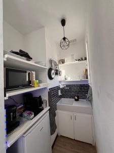 Studio Rennes les bains au pied des Thermes