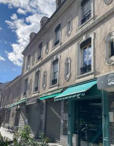 Appartements Appartement cosy avec vue imprenable sur le parc d’uriage : photos des chambres