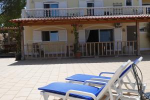 casa da ainheira 44 cruz da assumada 8100-296 Loulé