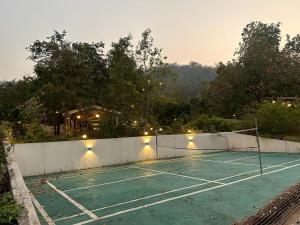 Jacuzzi Hut Staycation
