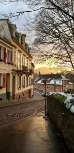 Schloss Apartment, Zentrum Baden-Baden - Oosscheuern