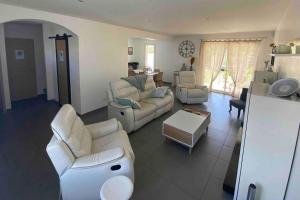 Maison 3 chambres avec piscine proche Avignon