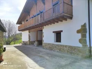 Apartamento rural con entrada independiente - Arbácegui