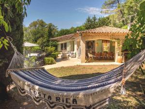 Villas Villa Jean-Pierre. Infinity pool and view in Tourrettes-sur-Loup : photos des chambres