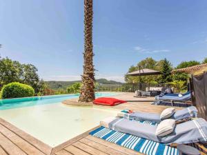Villas Villa Jean-Pierre. Infinity pool and view in Tourrettes-sur-Loup : photos des chambres