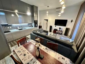 Royal City Centre Apartment