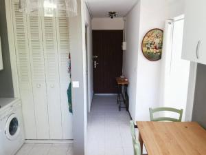 Appartements Studio Renove avec Grande Terrasse et Wifi a Balaruc-les-Bains - FR-1-553-230 : photos des chambres