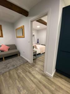 The Old Barn one bedroom apartment in Overton