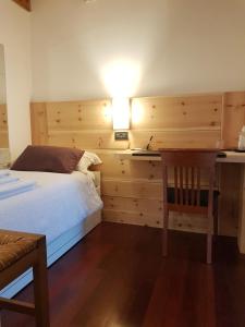 Quadruple Room with Private Bathroom