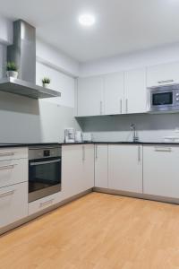 Amplio apartamento reformado con garaje en Amara, Donostia-San Sebastián - Isabel II