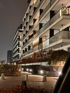 JK21 Prestige Apartment Wola,