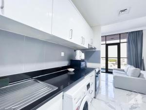 Spacious Studio with balcony in AL Majan