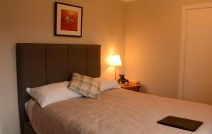 Single Room with Loch view room in Lochview House