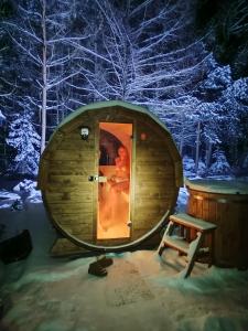 Domki nad zalewem w Jacni