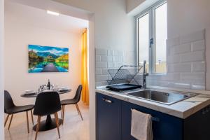 Chic 1BR Retreat in St Julians by Holi