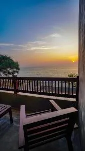 Beyond The Sea By Ceylonese - Akurala