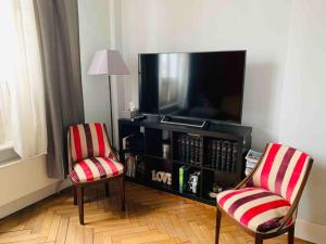 Maison entière proche tram 170 m2 jardin parking