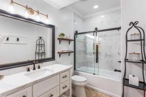 At Last 100 to Beach Access Close to Shops