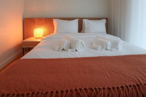 Bayline Condominium - Heated indoor Swimming pool - SPA - By Bedzy