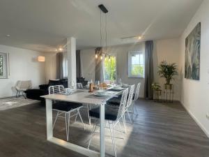 Grand Suite - Perfekt für 6! BBQ WLAN Parken Messe
