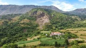 VILA DISHA - Bulqizë