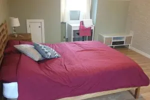 Room minimum 14 nights - Taffs Well