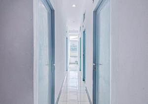 BARREL HOMESTAY PADANG - Mentawai Tour Package, Airport Transport, Sumatra Local Touch