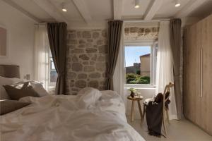 Villa Miri, Heritage Superior Villa with Swimming Pool