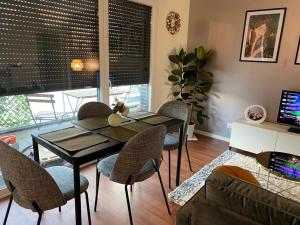 Appartement 80m2, terrasse sud, metro 7 direction Louvre à 8minutes, parking sous-sol, proche Paris-Bercy