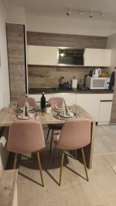 La Vie En Rose - Milmari Resort