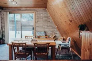 Seagrass Chalet ~ Cozy A-Frame in Freycinet - Dolphin Sands