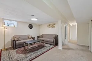 Luxury chicago suite - Lincolnwood