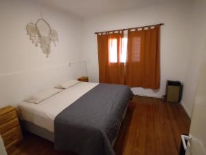 Cálida Casa - 2 Hab - centro MG -15 min Ezeiza