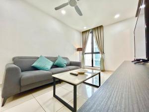 1-8 pax Comfort Place 3room Ara Damansara