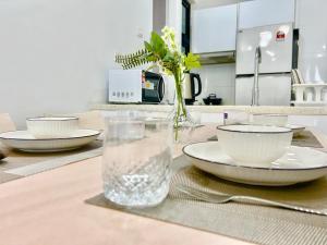 1-8 pax Comfort Place 3room Ara Damansara