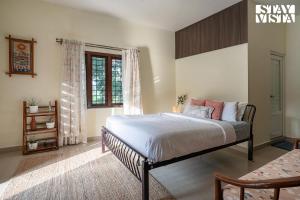 StayVista at Nature Nook with Pvt Pool & Terrace Access