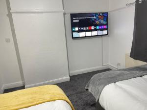 Easystays The Hidden Gem Large Basic Home Can Sleep 15