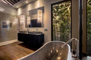 Umayam Luxury Townhouse 7 by Alfred in Bali