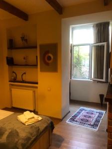 Chill and cozy hidden gem in da center of old city