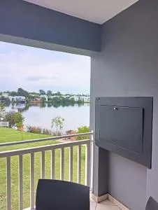 612 @ Leisure Bay - Pierre van Ryneveld