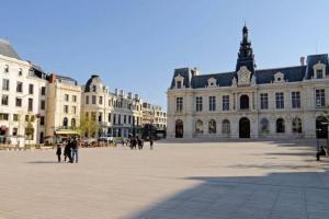 Appartements Appartement en face de la gare - centre ville : photos des chambres