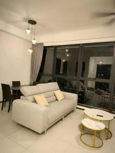 Urban Suites, Best Seaview and Cityview in Town - Batu Lanchang Lama