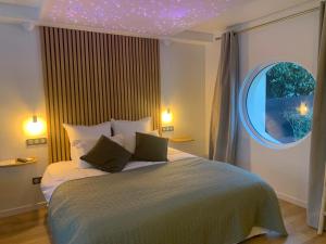 Chambre romantique avec Jacuzzi privée