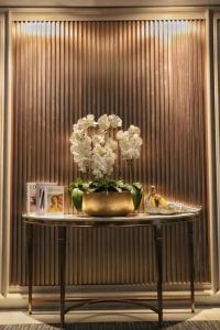 THE NAVY HOUSE HOTEL