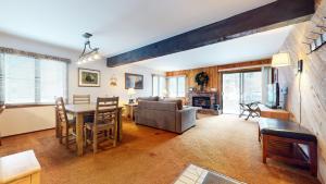 Wild Flower 37 Apartment