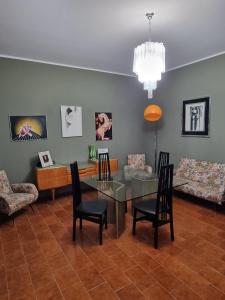 VintageCo. Apartments