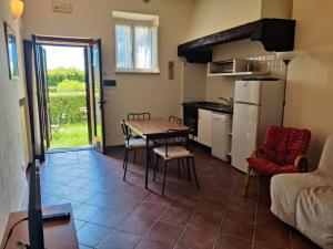 One-Bedroom Apartment with easy access to swimming pool